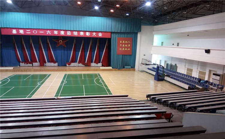 指接板籃球場地木地板造價是的多少？